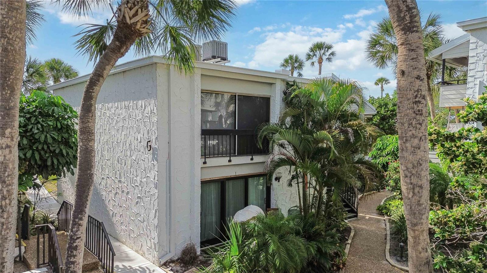 Image 5 of 83 For 1555 Tarpon Center Drive G 235