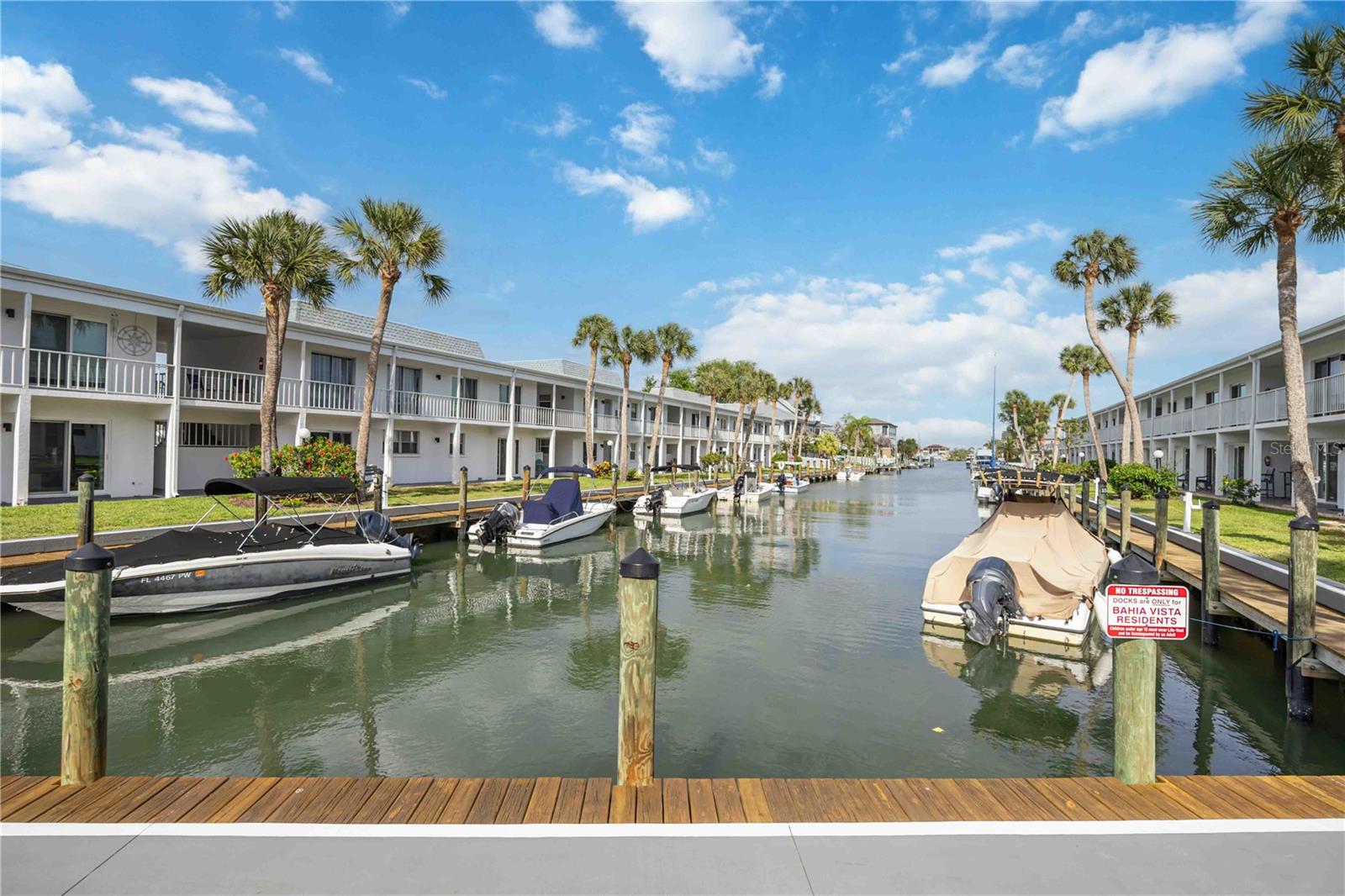 Image 52 of 83 For 1555 Tarpon Center Drive G 235