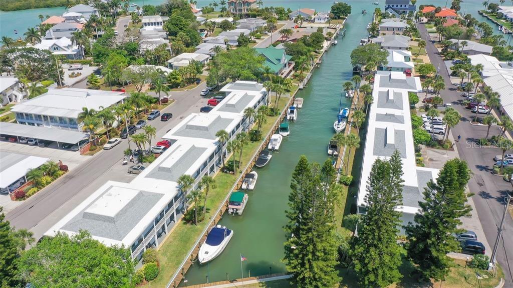 Image 53 of 83 For 1555 Tarpon Center Drive G 235