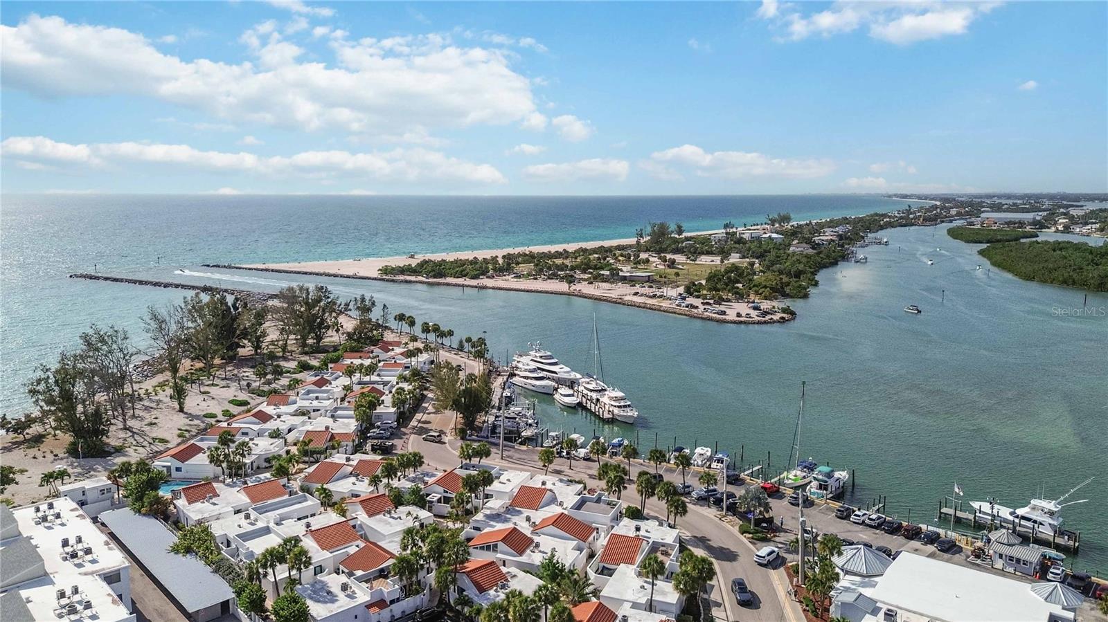 Image 55 of 83 For 1555 Tarpon Center Drive G 235