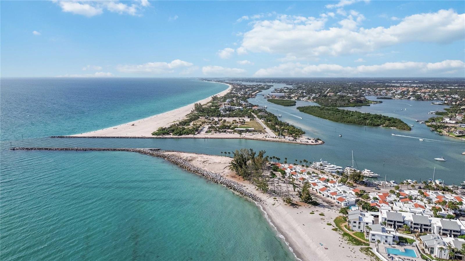 Image 57 of 83 For 1555 Tarpon Center Drive G 235