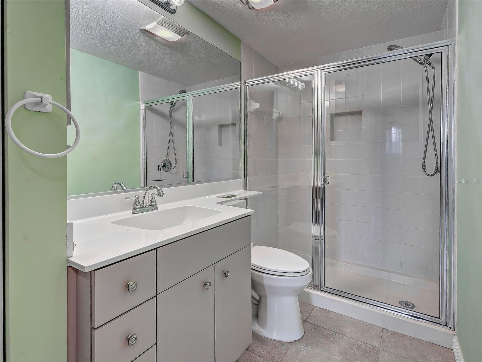 Image 29 of 48 For 902 Addington Court 103