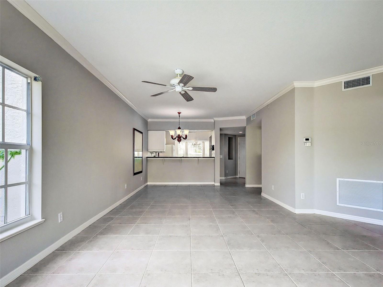 Image 7 of 48 For 902 Addington Court 103