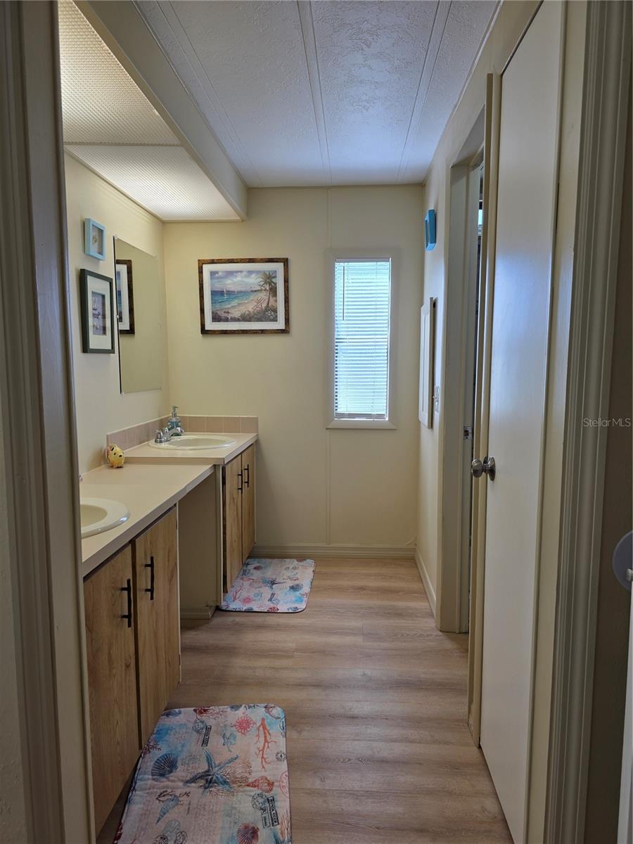 Image 22 of 44 For 6228 Falcon Drive