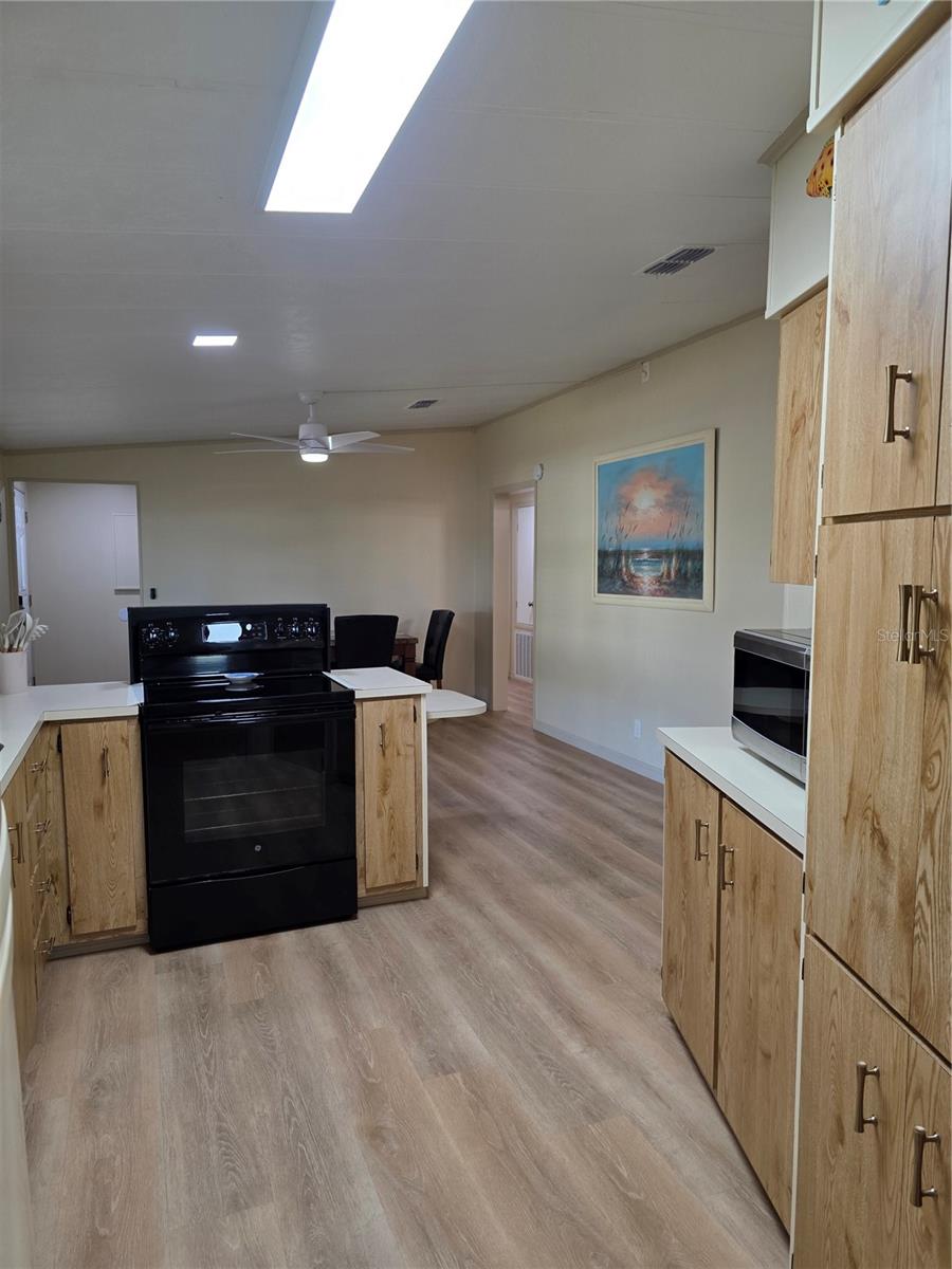 Image 8 of 44 For 6228 Falcon Drive