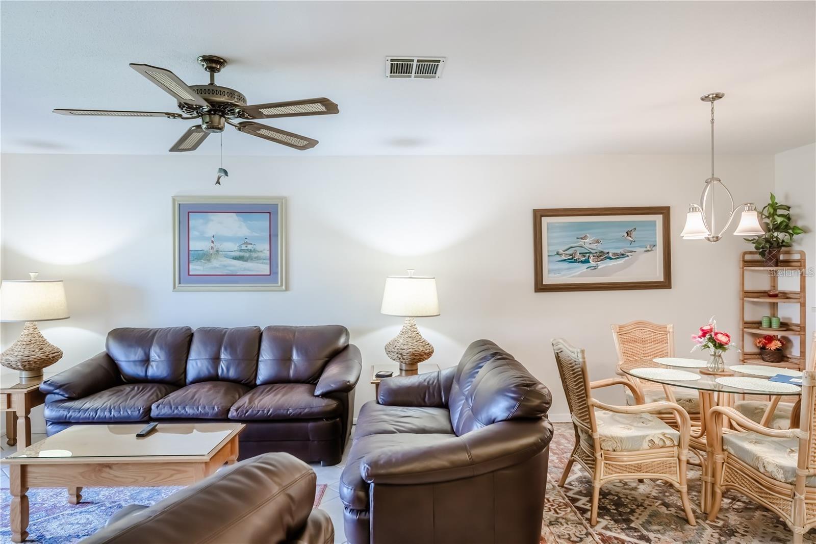 Image 10 of 20 For 335 Three Lakes Lane L