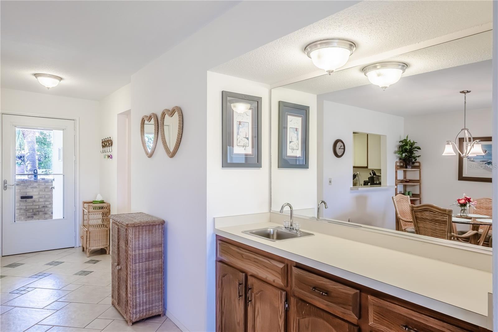 Image 11 of 20 For 335 Three Lakes Lane L