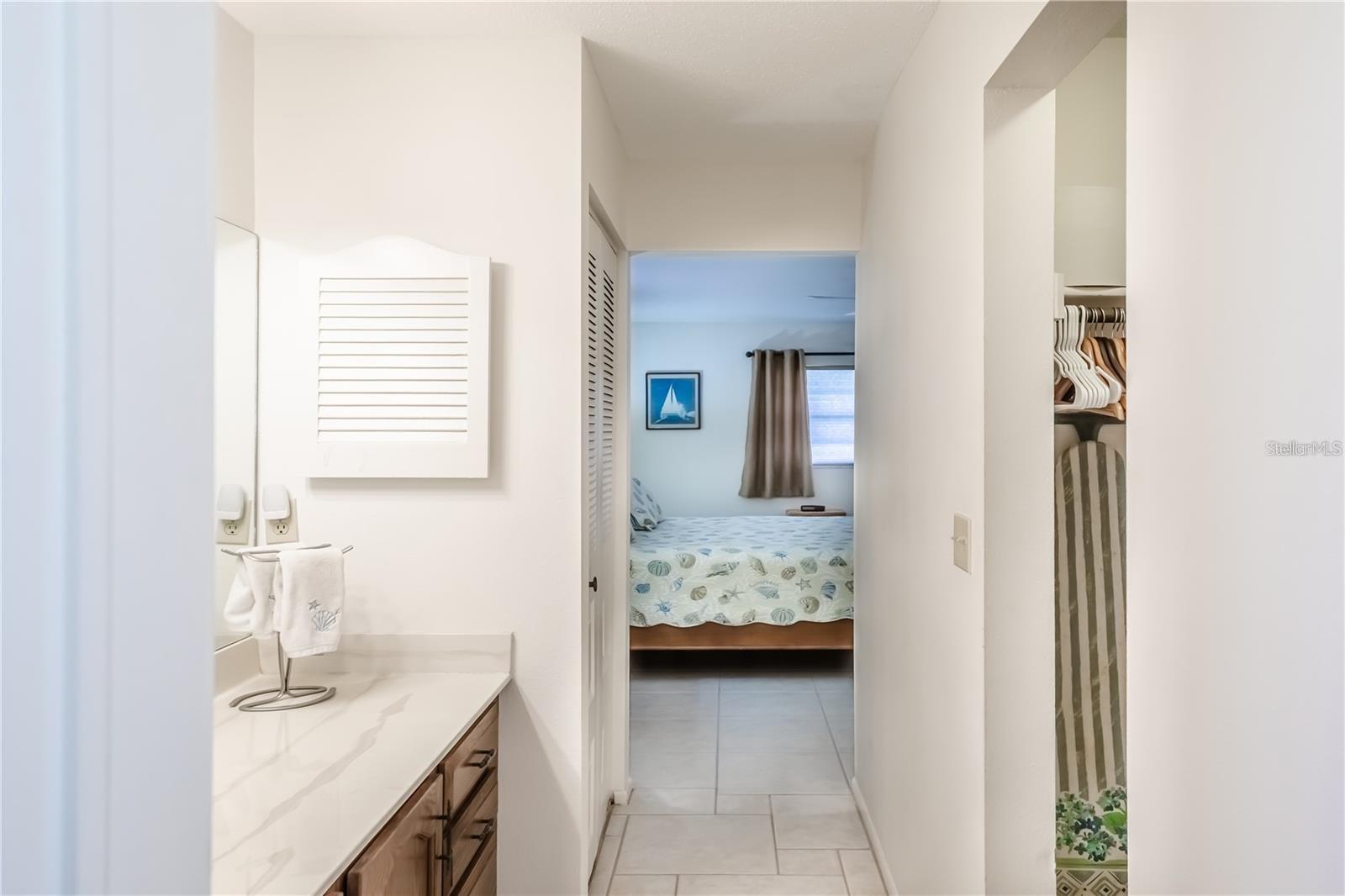 Image 16 of 20 For 335 Three Lakes Lane L