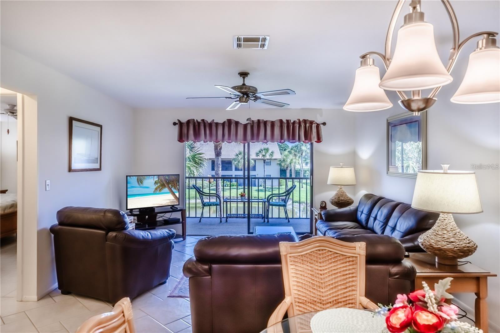 Image 9 of 20 For 335 Three Lakes Lane L