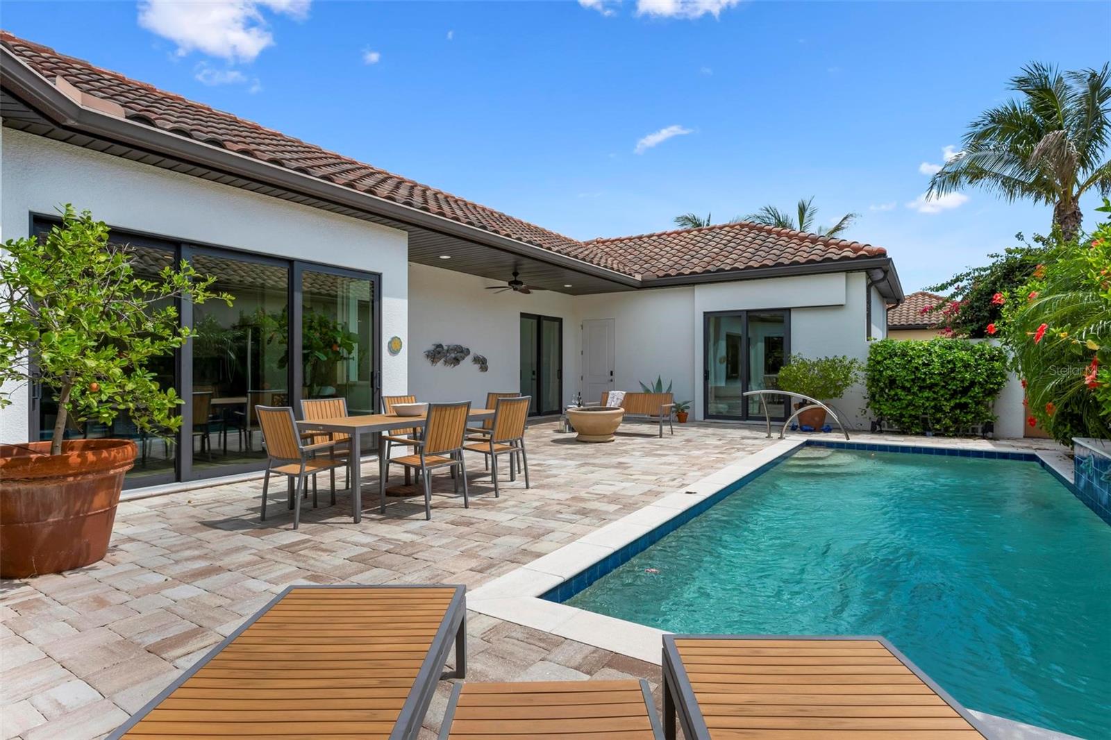 Image 40 of 56 For 134 Tampa Avenue