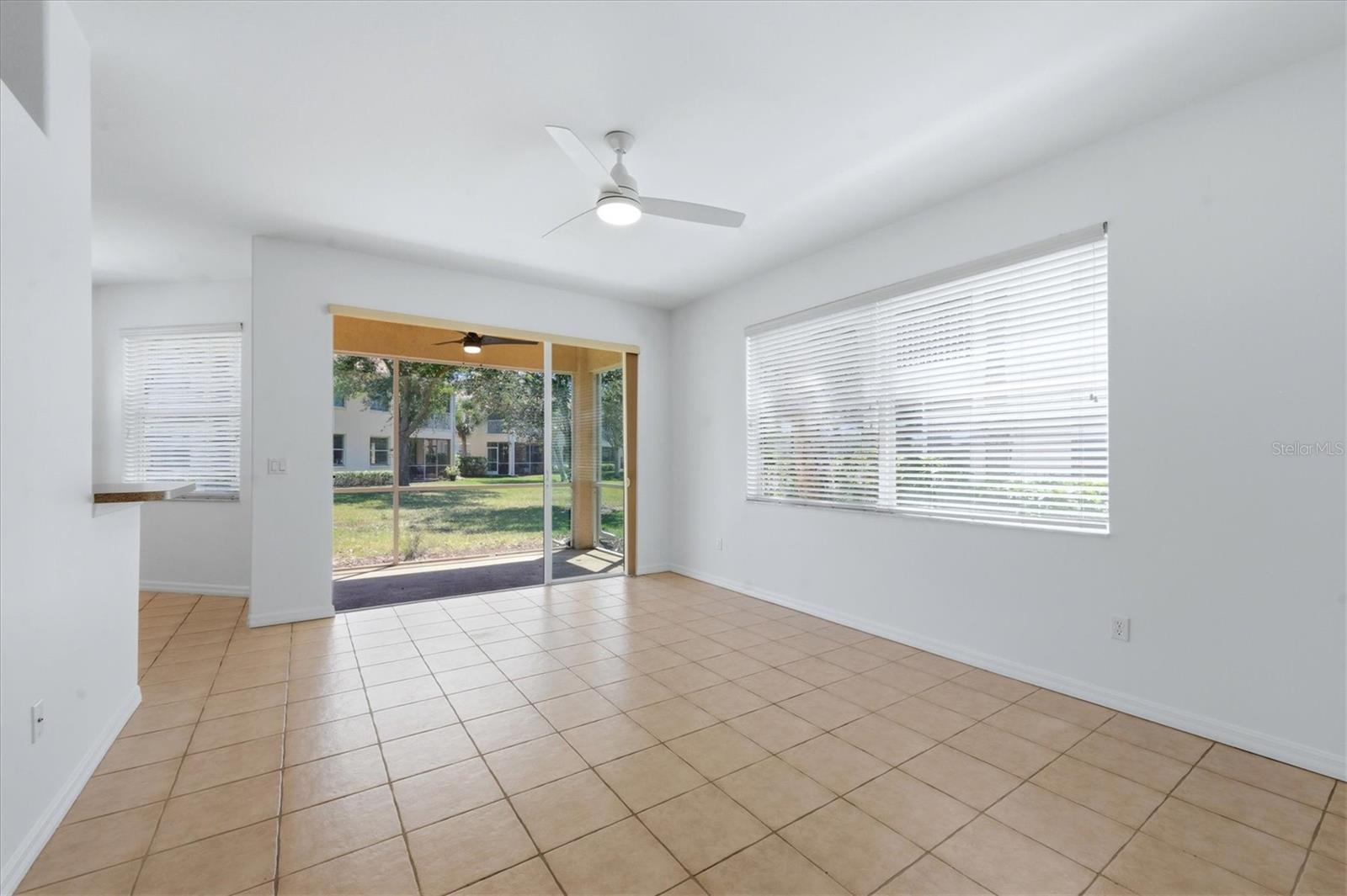 Image 10 of 70 For 4270 Vicenza Drive B40