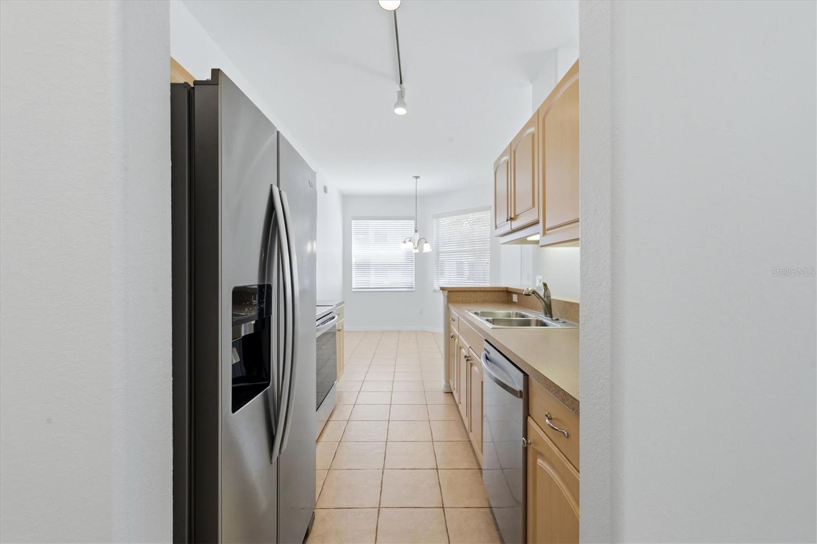 Image 19 of 70 For 4270 Vicenza Drive B40