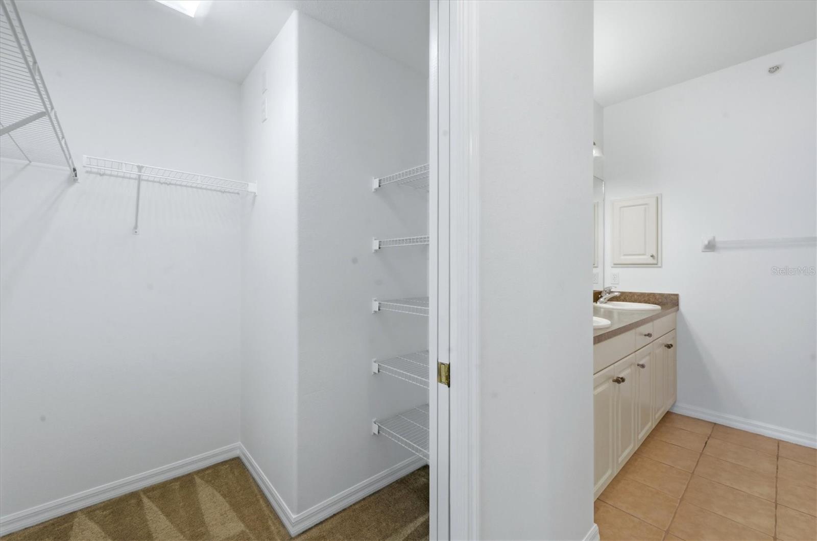 Image 23 of 70 For 4270 Vicenza Drive B40