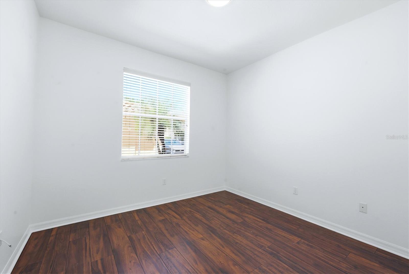 Image 31 of 70 For 4270 Vicenza Drive B40