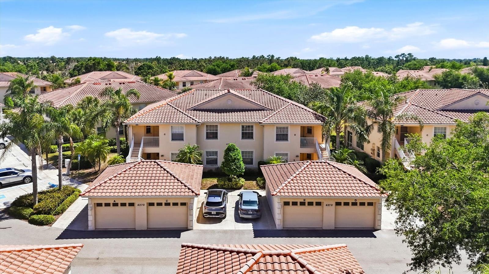 Image 4 of 70 For 4270 Vicenza Drive B40