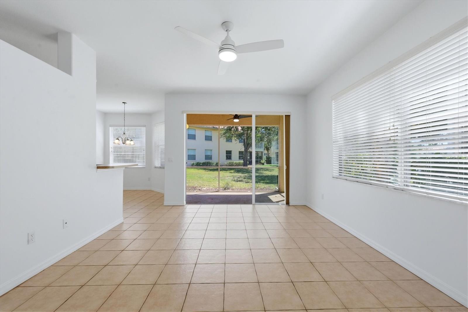 Image 9 of 70 For 4270 Vicenza Drive B40