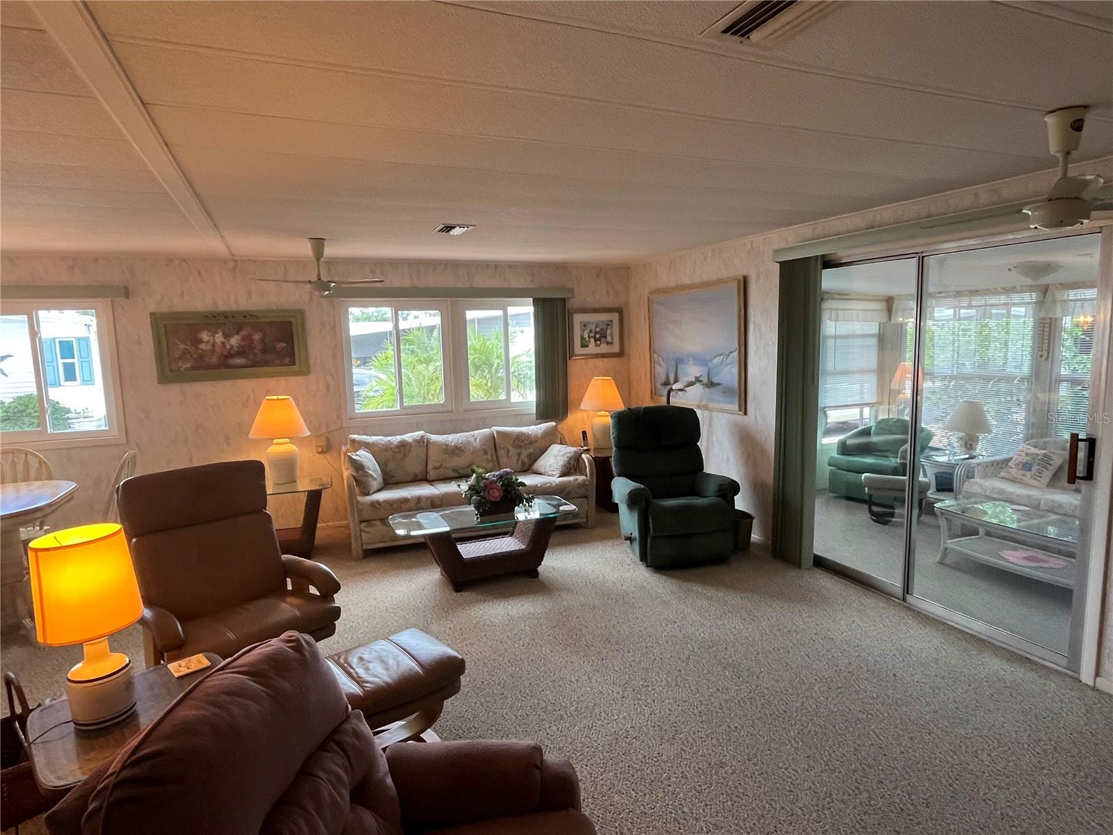 Image 8 of 39 For 785 Cervina Drive N