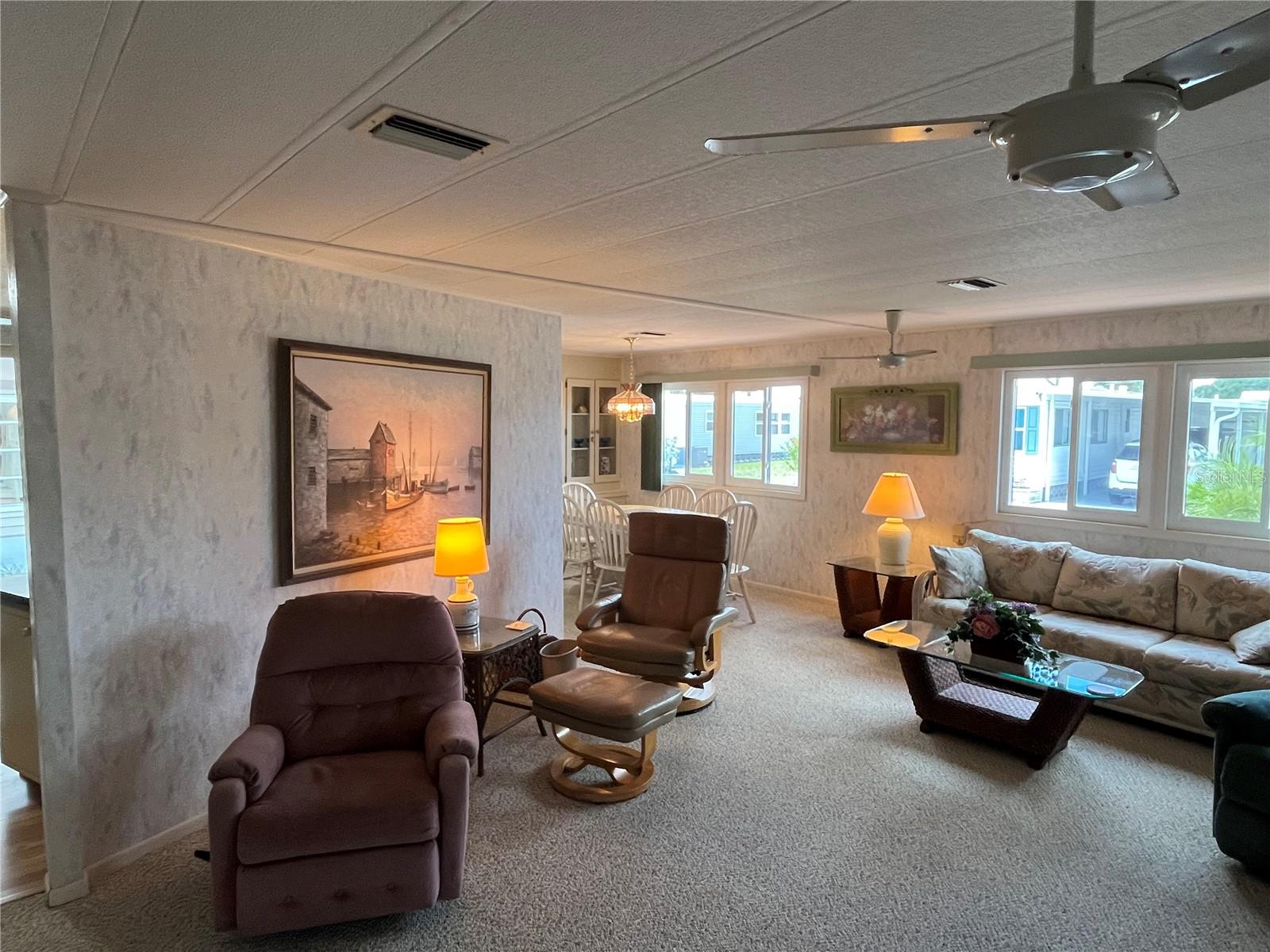 Image 9 of 39 For 785 Cervina Drive N