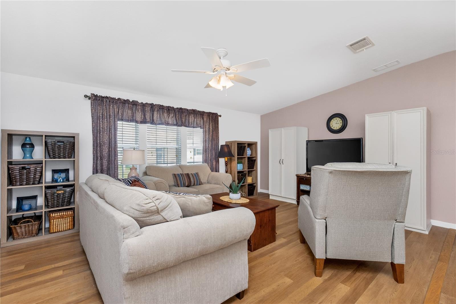 Image 19 of 68 For 5121 Palena Boulevard