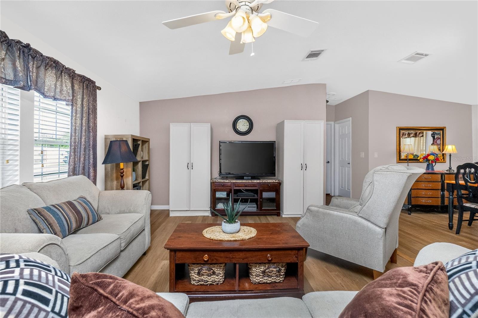 Image 21 of 68 For 5121 Palena Boulevard