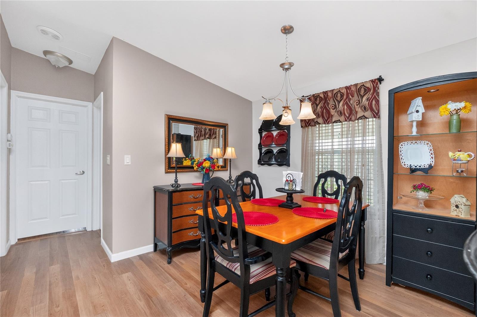 Image 9 of 68 For 5121 Palena Boulevard