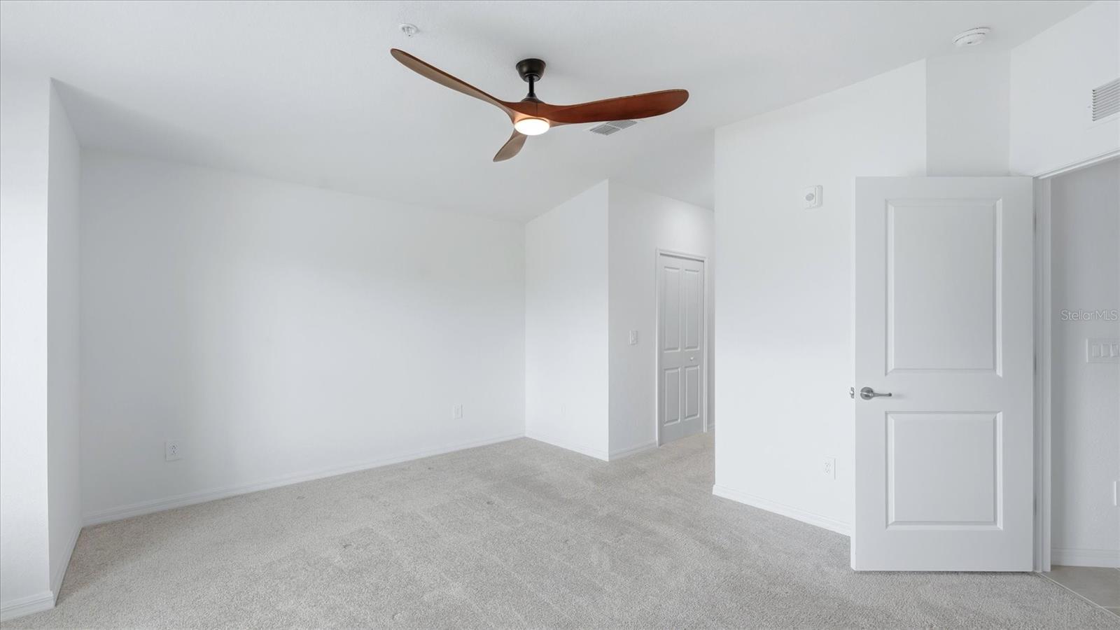 Image 14 of 66 For 17475 Opal Sand Drive 208