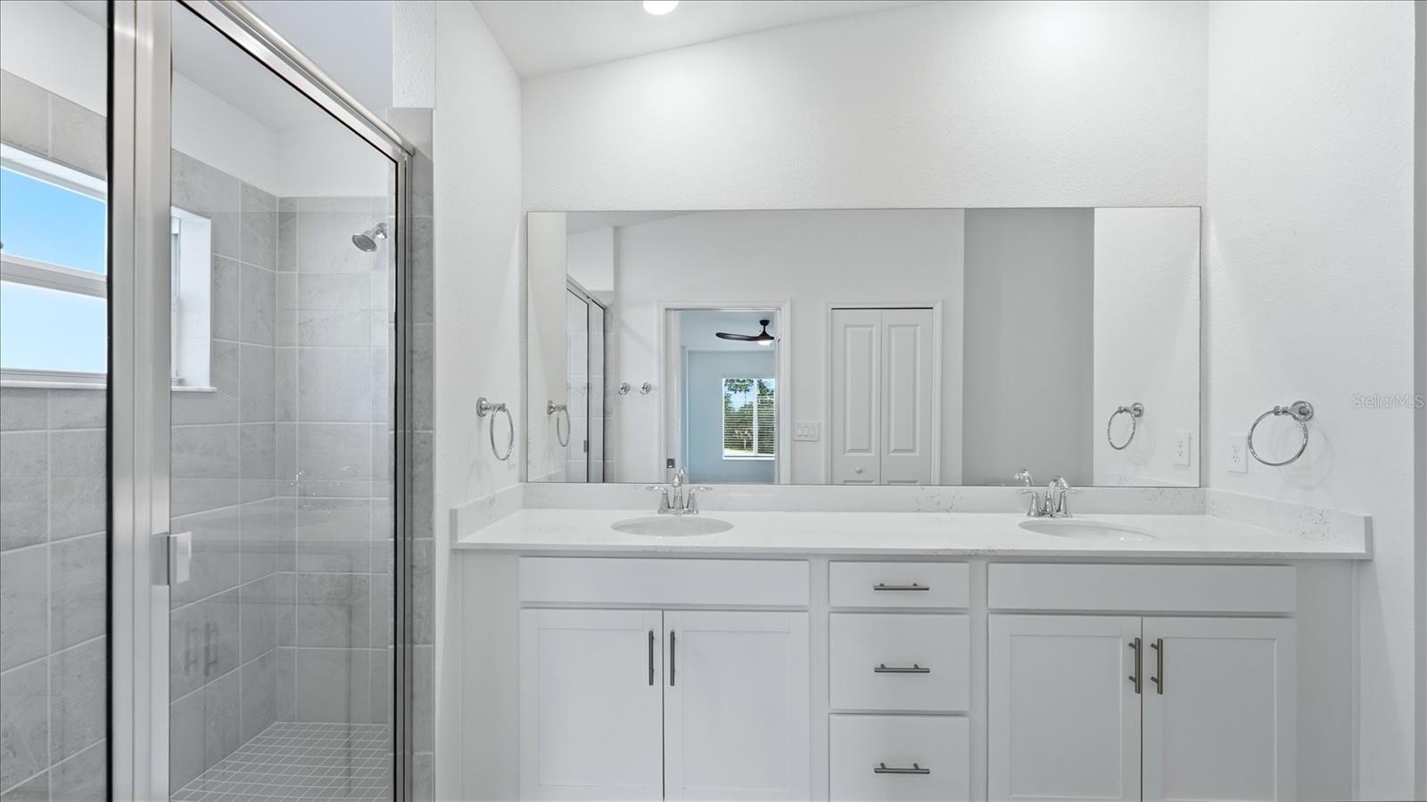 Image 19 of 66 For 17475 Opal Sand Drive 208