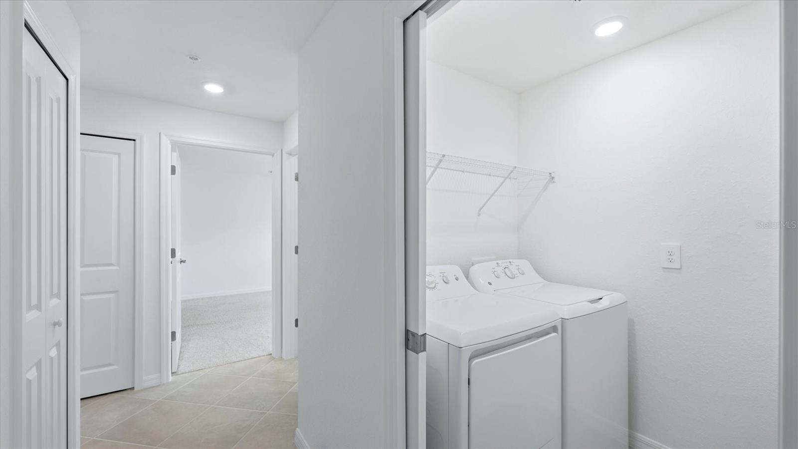 Image 26 of 66 For 17475 Opal Sand Drive 208