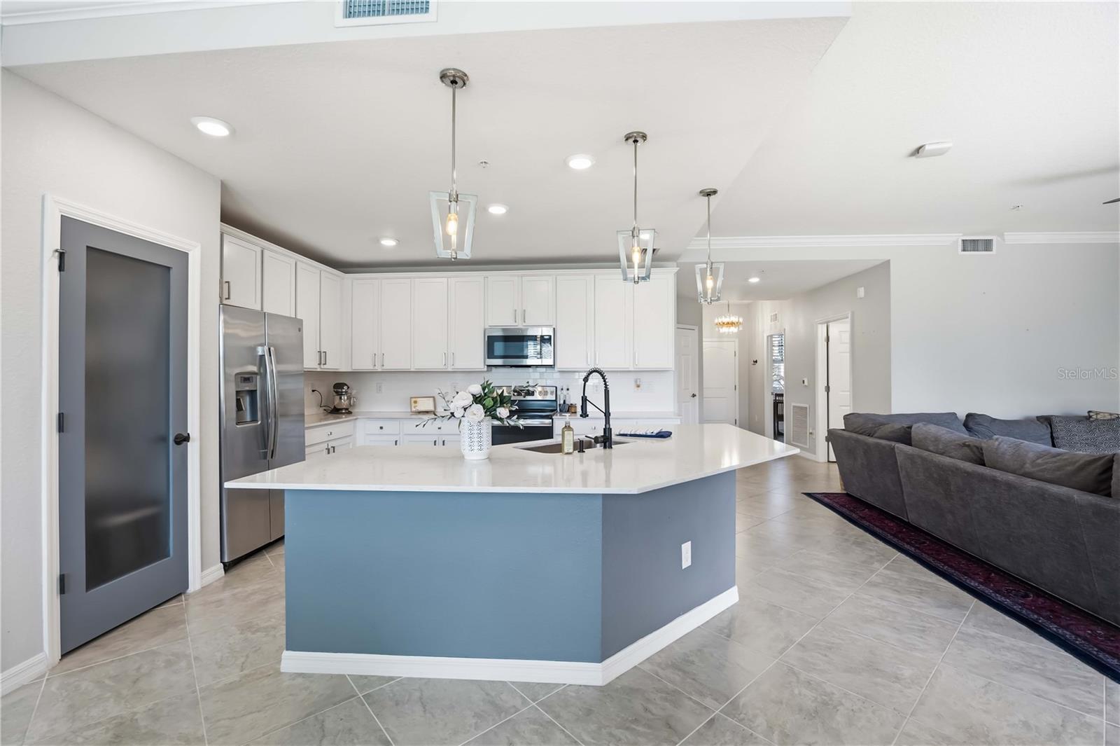 Image 16 of 69 For 10055 Crooked Creek Drive 102