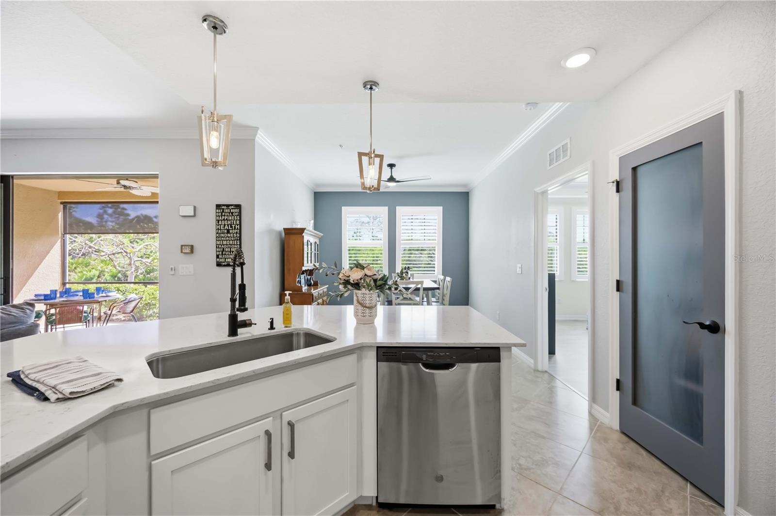 Image 19 of 69 For 10055 Crooked Creek Drive 102