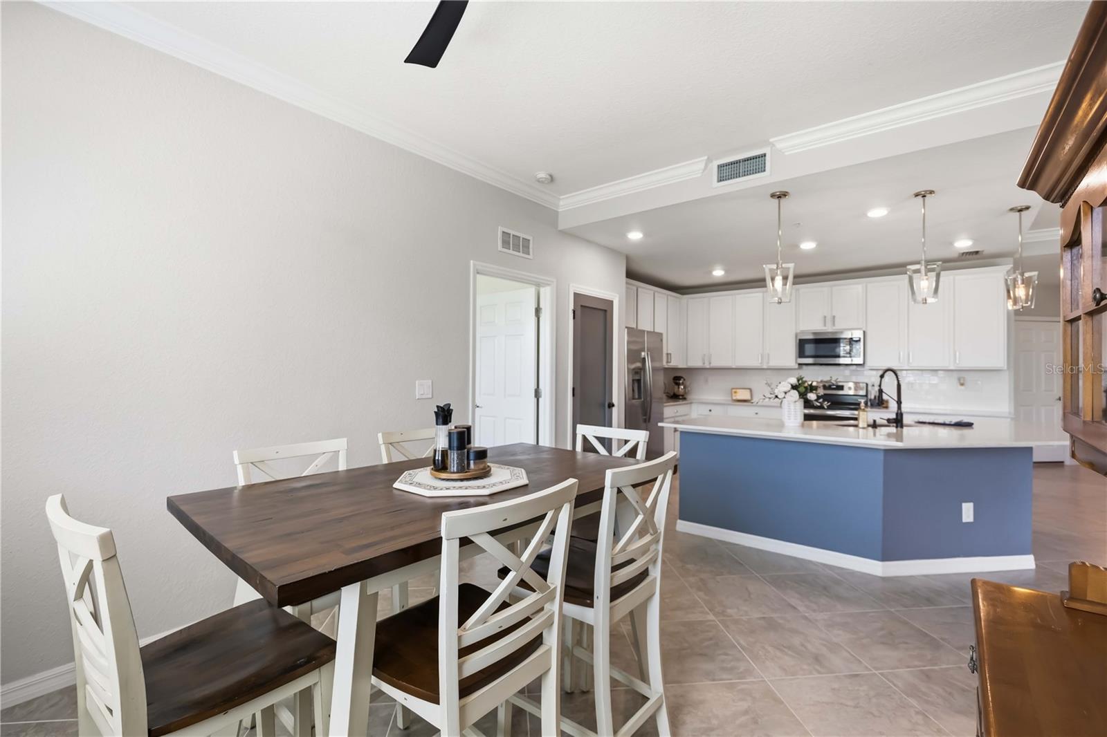 Image 21 of 69 For 10055 Crooked Creek Drive 102