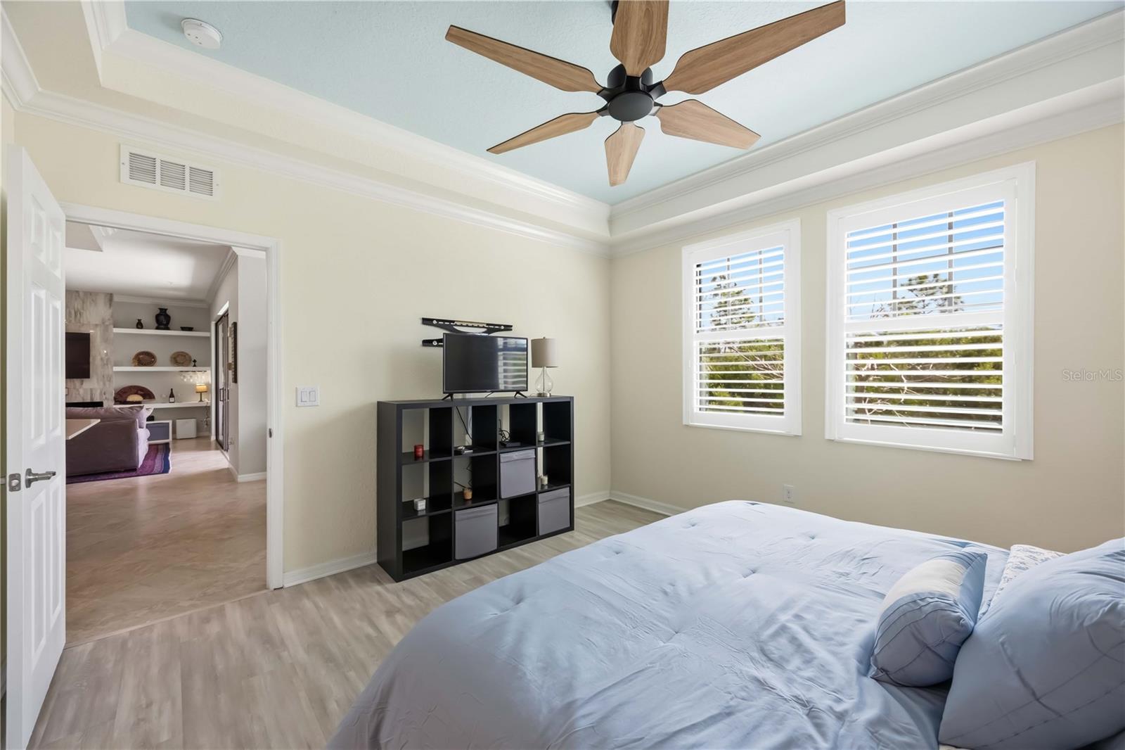 Image 27 of 69 For 10055 Crooked Creek Drive 102