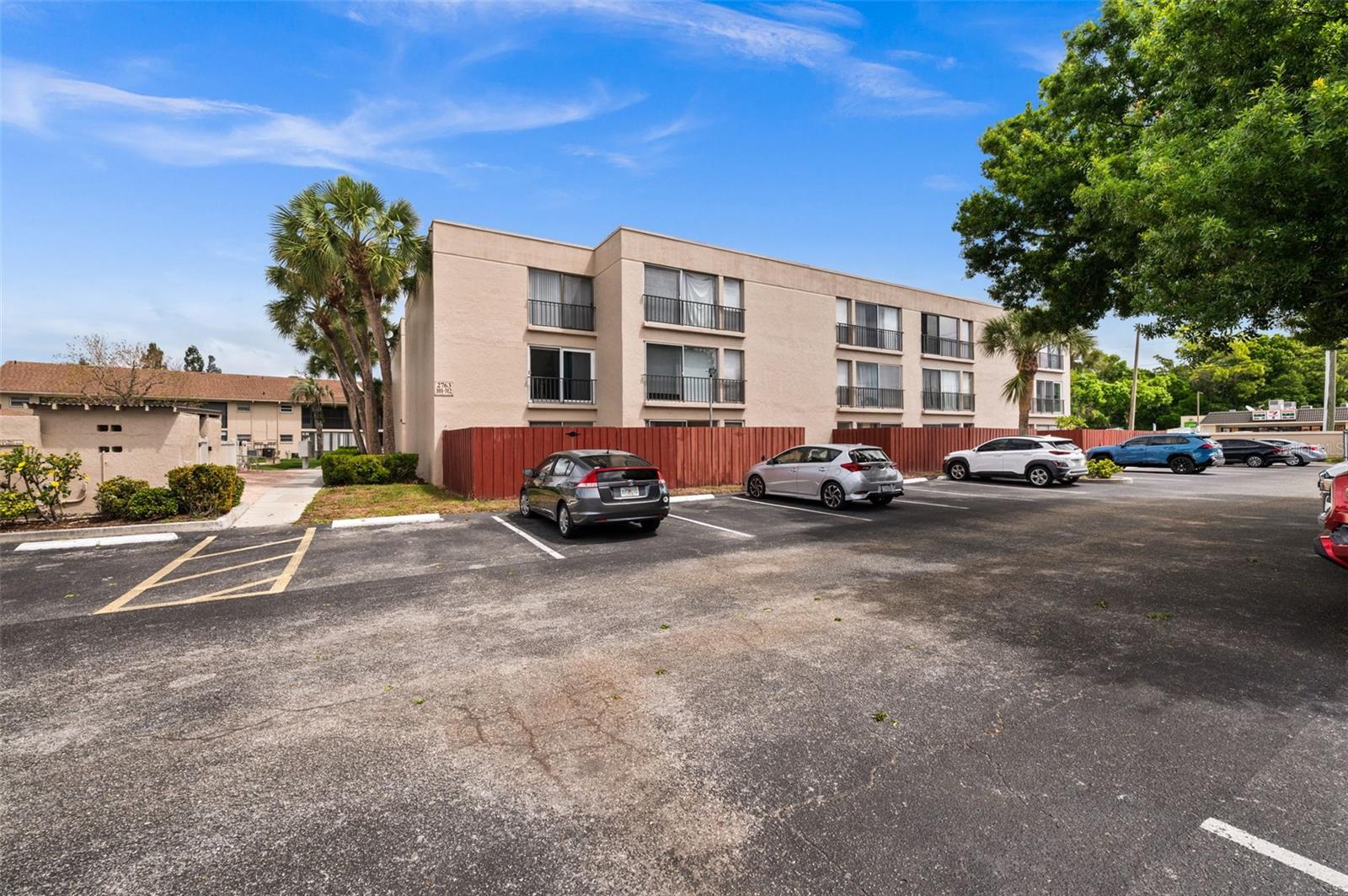 Image 3 of 30 For 2763 Woodgate Lane 301