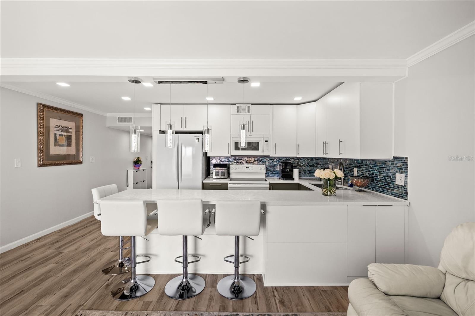 Image 8 of 30 For 2763 Woodgate Lane 301