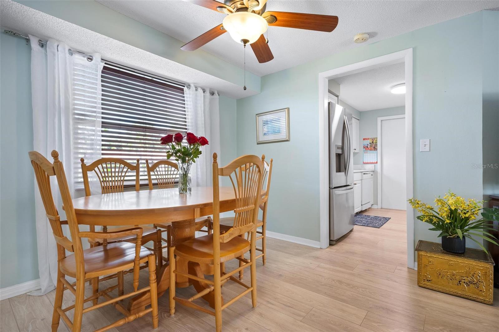 Image 13 of 41 For 981 Gondola Drive