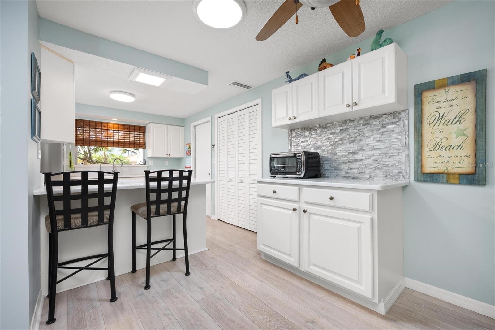 Image 19 of 41 For 981 Gondola Drive