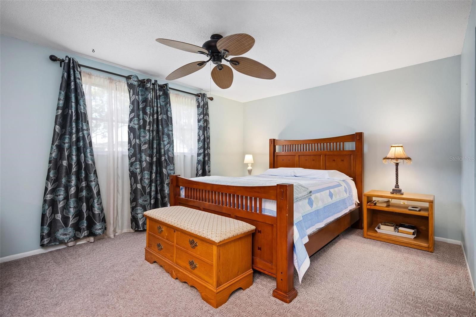 Image 21 of 41 For 981 Gondola Drive