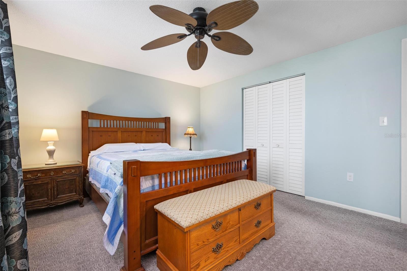 Image 22 of 41 For 981 Gondola Drive