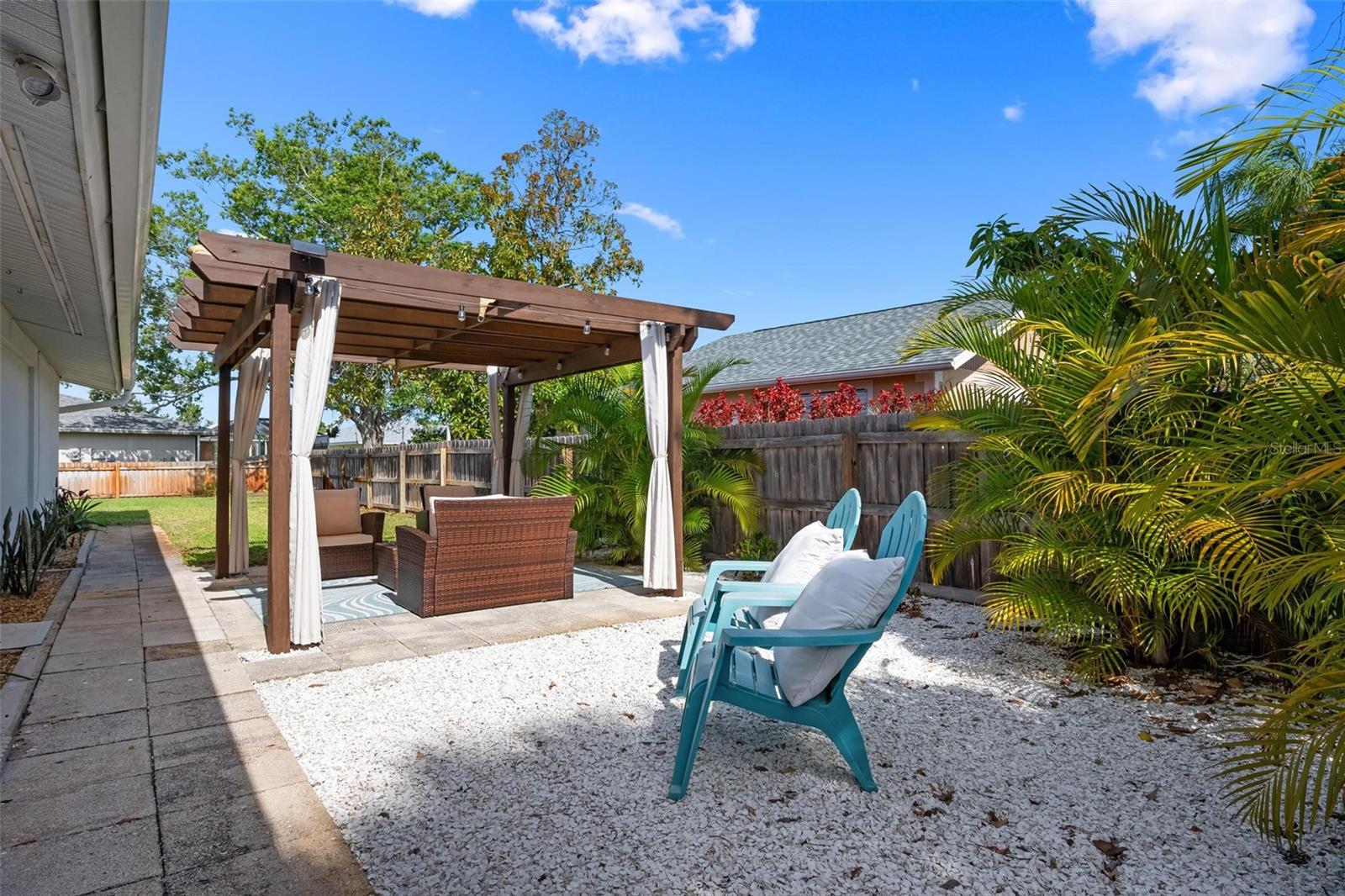 Image 35 of 41 For 981 Gondola Drive