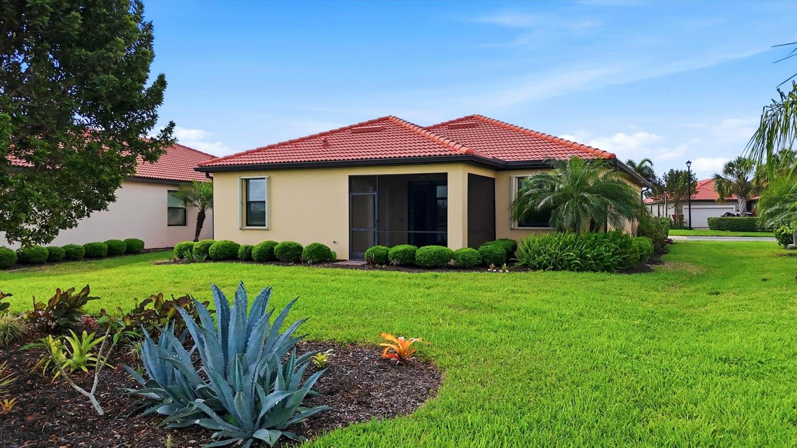 Image 20 of 60 For 10474 Medjool Drive