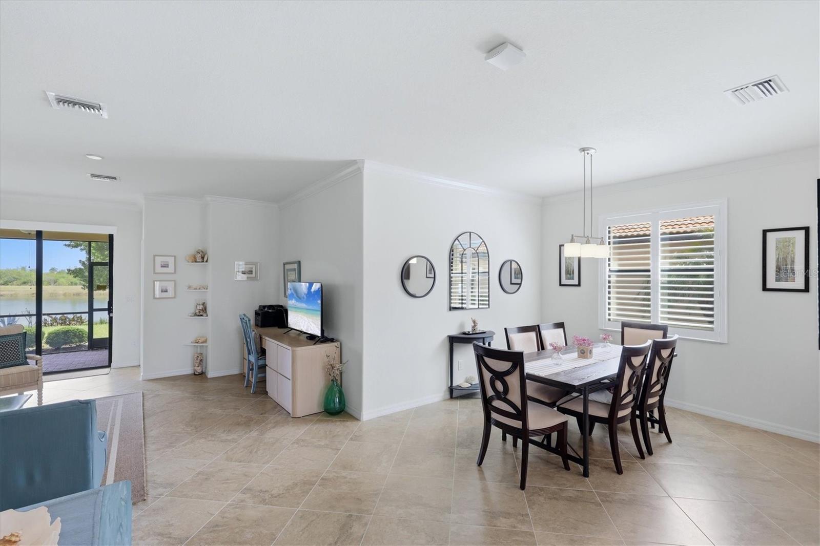 Image 27 of 60 For 10474 Medjool Drive