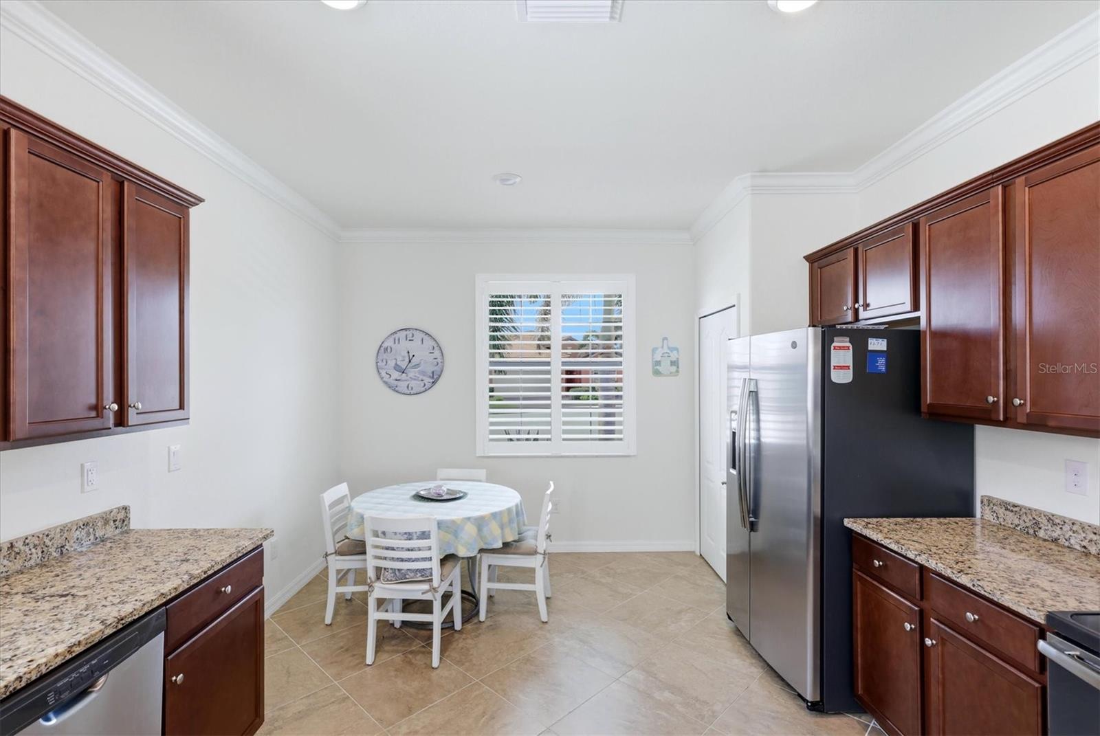 Image 32 of 60 For 10474 Medjool Drive