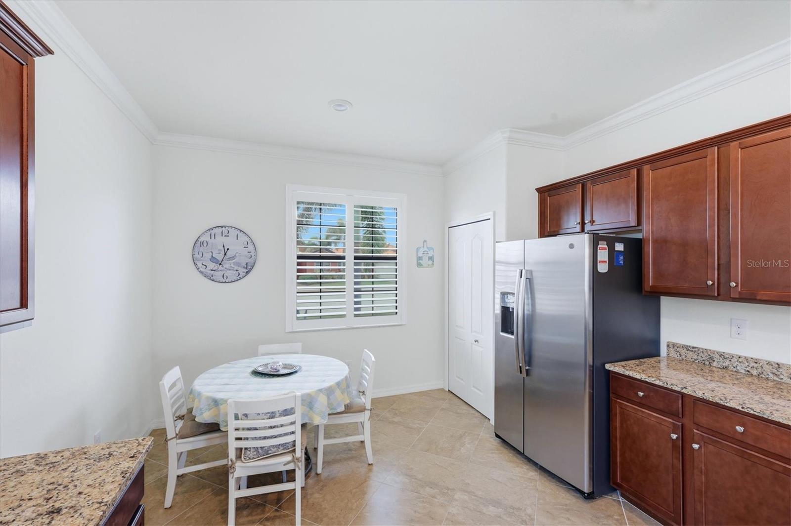 Image 33 of 60 For 10474 Medjool Drive