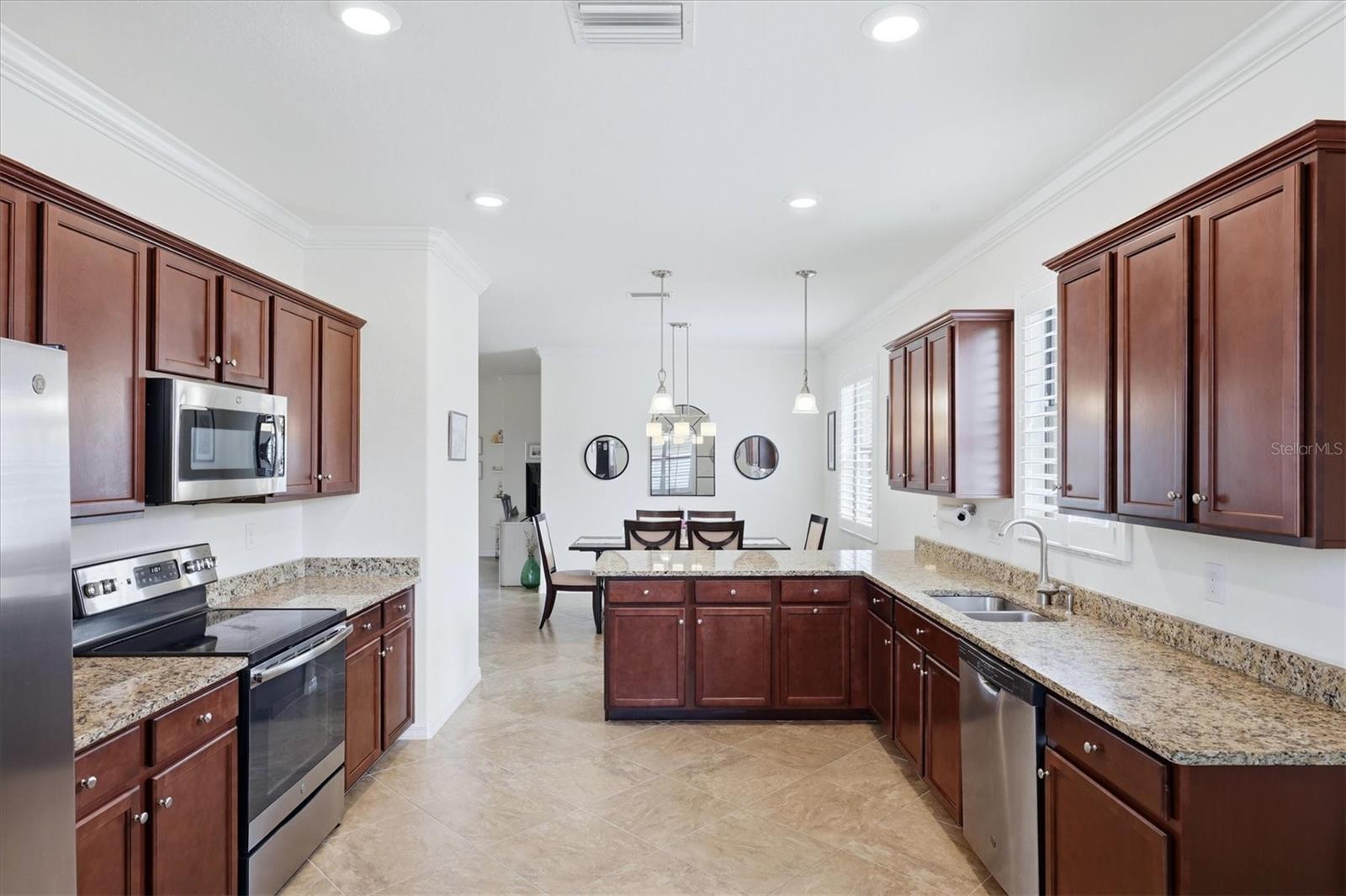 Image 34 of 60 For 10474 Medjool Drive