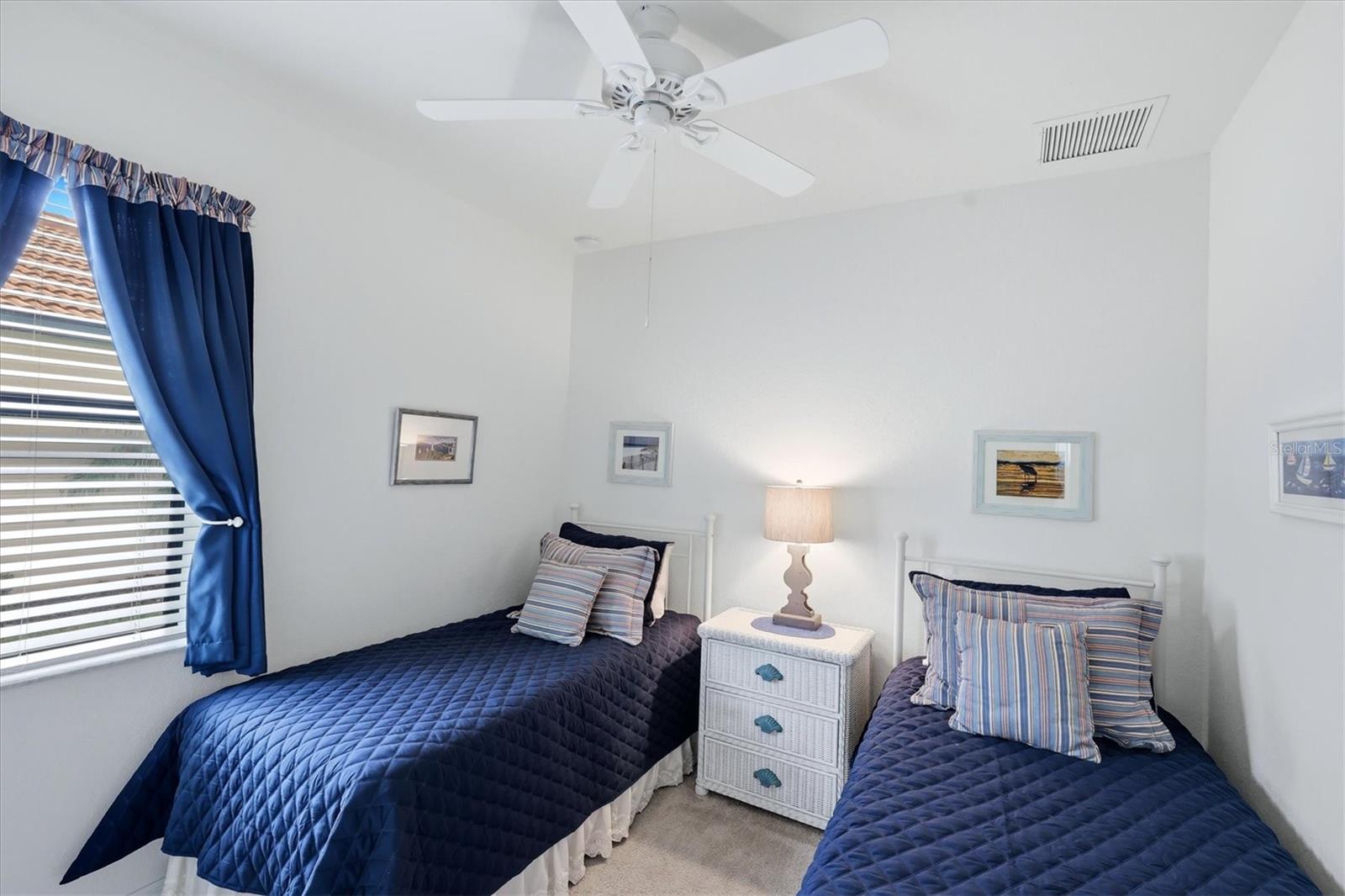 Image 49 of 60 For 10474 Medjool Drive