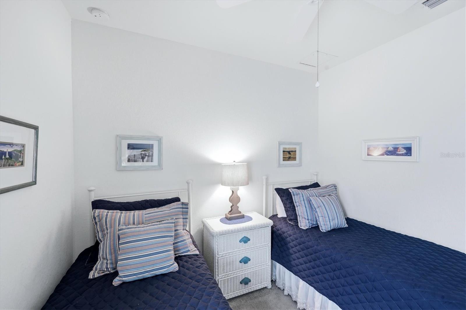 Image 51 of 60 For 10474 Medjool Drive