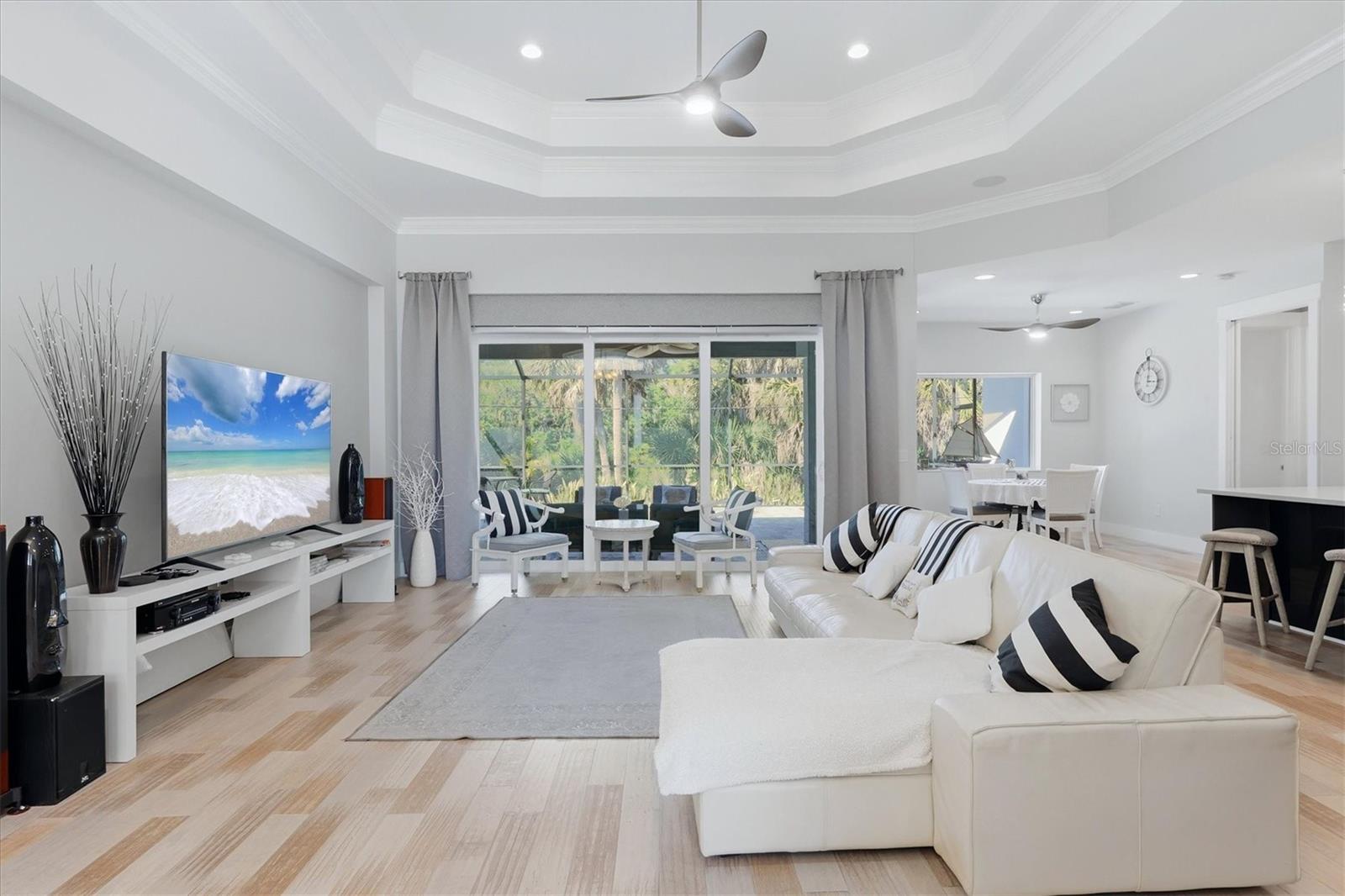 Image 13 of 50 For 1112 Seneca Road