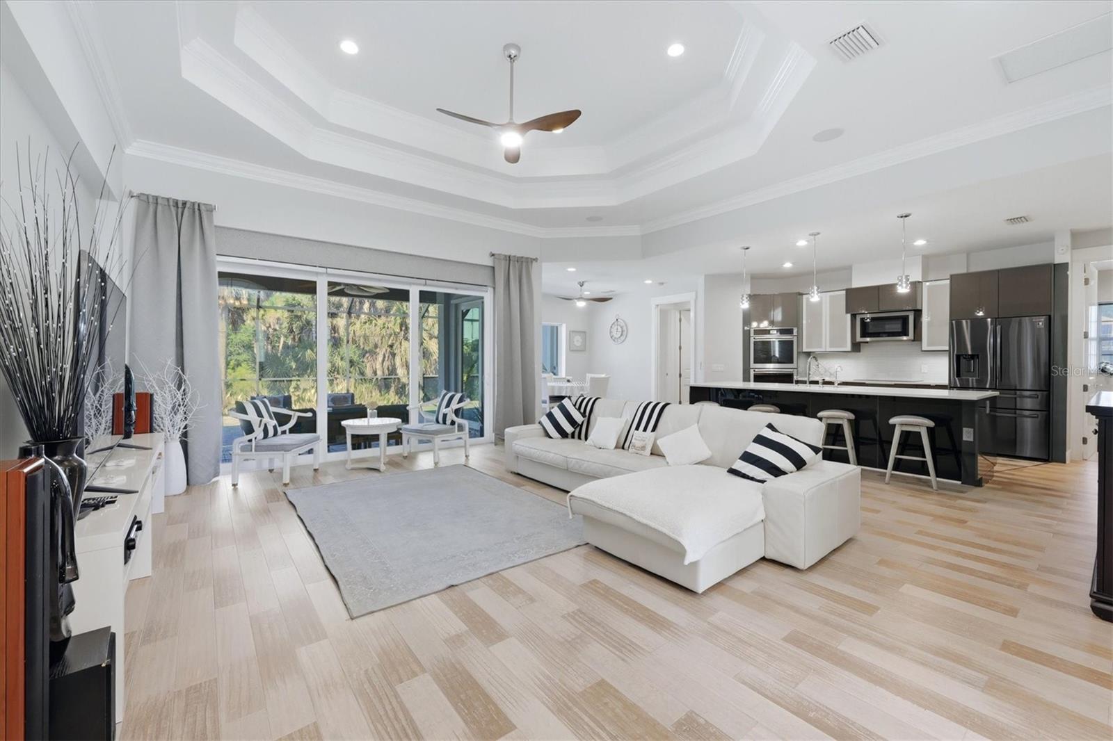 Image 15 of 50 For 1112 Seneca Road