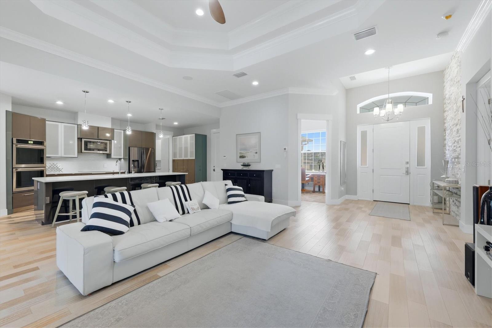 Image 16 of 50 For 1112 Seneca Road