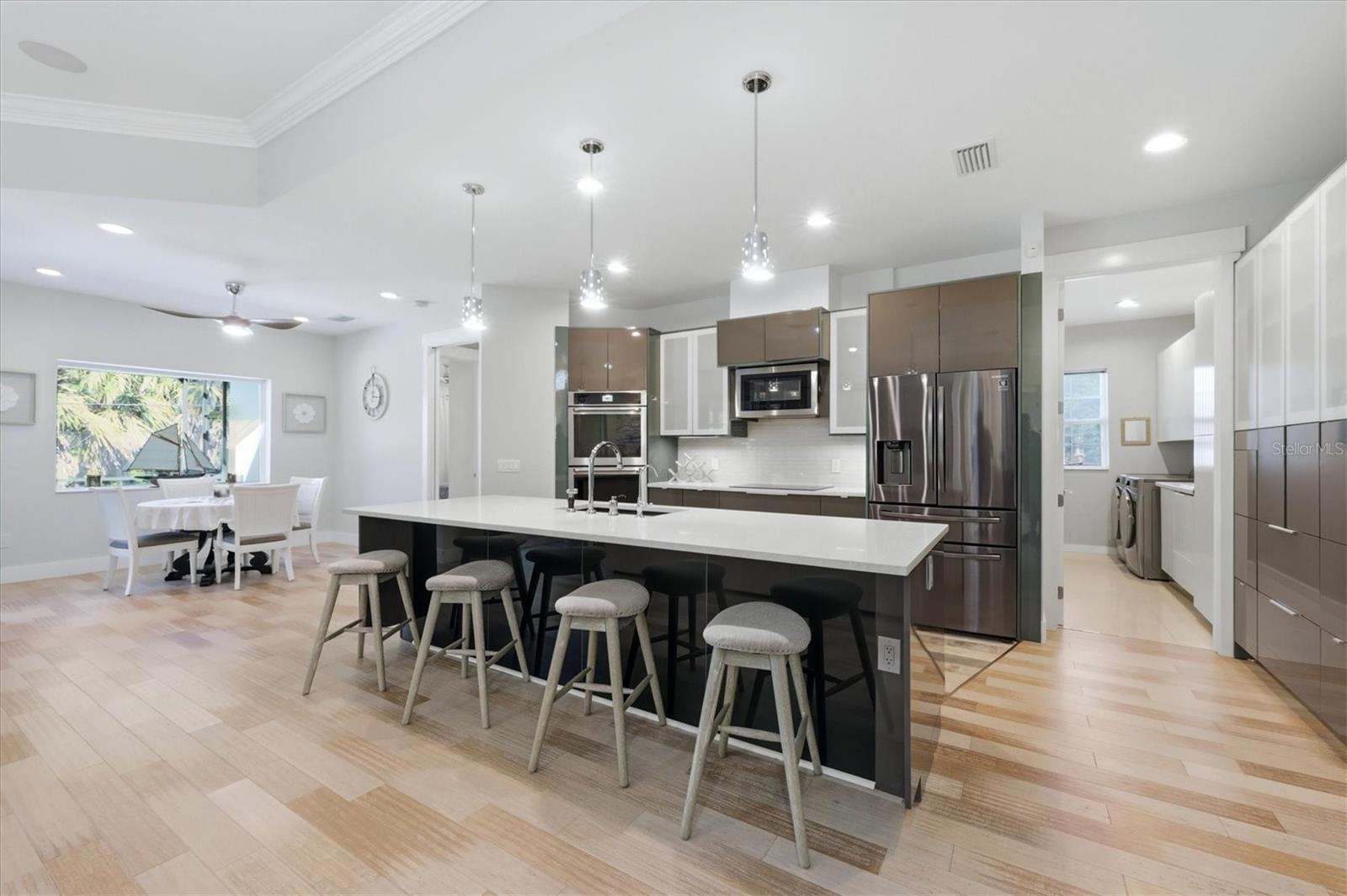 Image 20 of 50 For 1112 Seneca Road